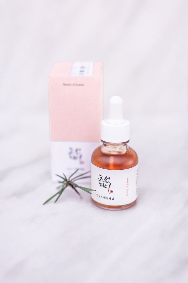 Beauty of Joseon Repair Serum: Ginseng + Snail Mucin is een lichtgewicht, maar voedend serum verrijkt met Hanbang-ingrediënten