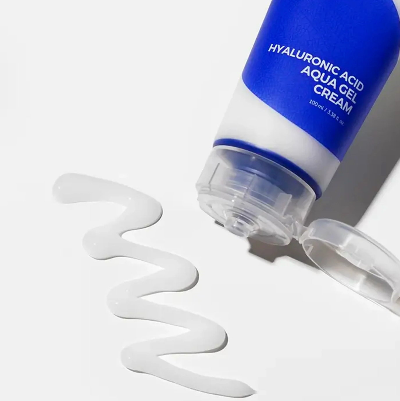 Isntree Hyaluronic Acid Aqua Gel Cream is een moisturiser op gel basis. Deze lichte moisturiser is intens vocht inbrengend met hetberoemde hyaluron complex