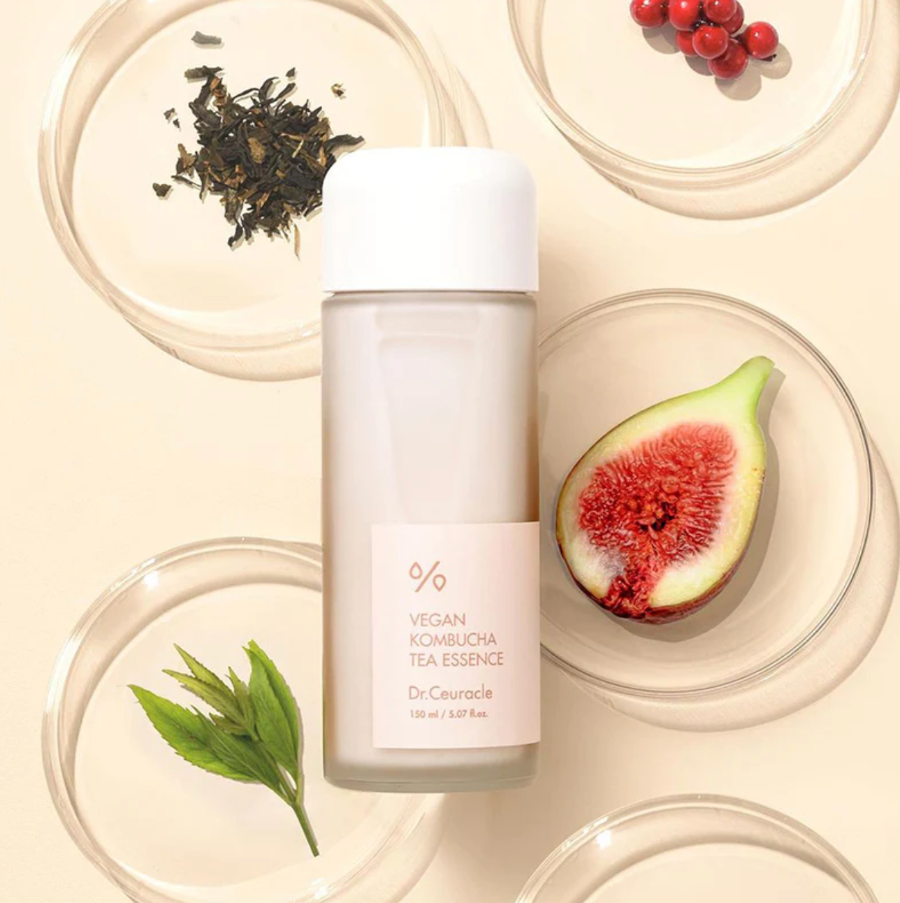 Dr. Ceuracle Vegan Kombucha Tea Essence is een rijke vegan essence