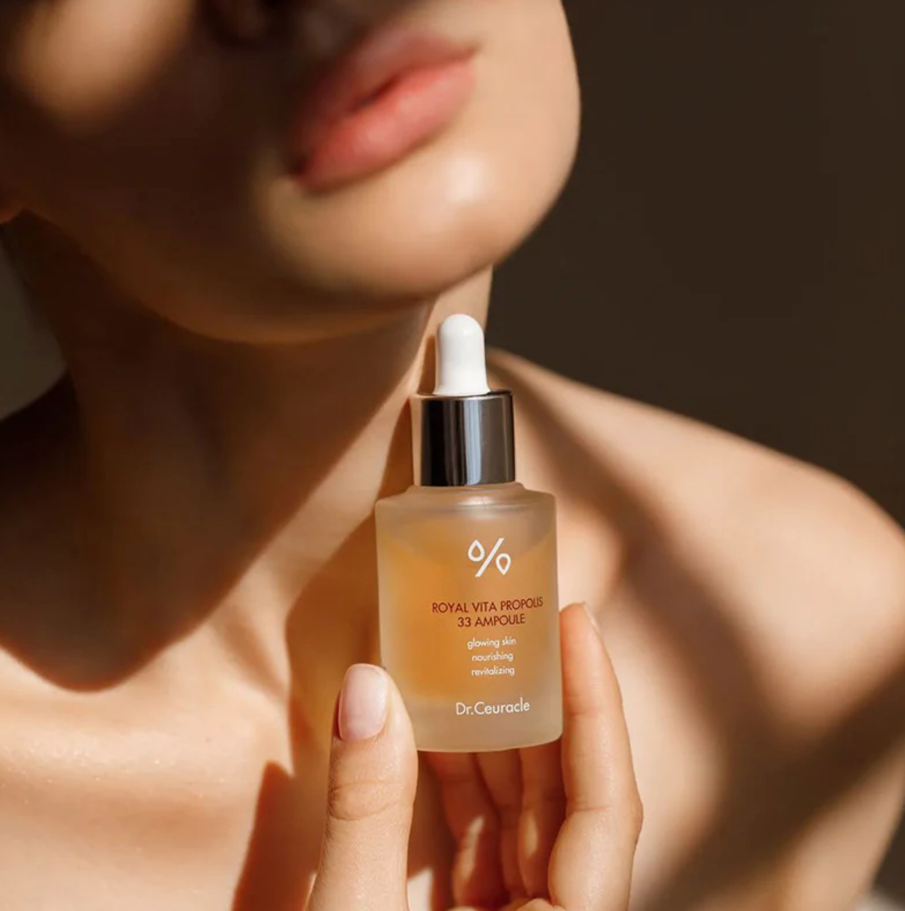 Dr.Ceuracle Royal Vita Propolis 33 Ampoule, serum ampoule met propolis, waternavel, duindoorn.