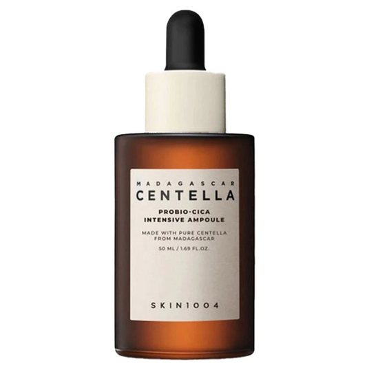 Skin1004 Madagascar Centella Probio-cica Intensieve Ampoule is een krachtig huidverzorgingsproduct dat de huid diep hydrateert en een gladde en niet-vette finish biedt