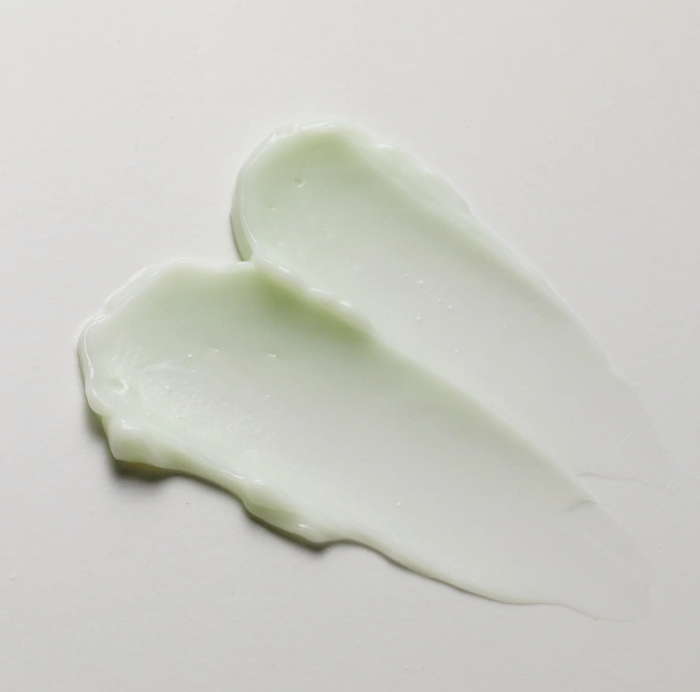 De SOME BY MI AHA BHA PHA 30 Days Miracle Cream is een niet-vettige en snel absorberende verzachtende crème die helpt de huidbarrière te versterken voor een gladdere, acnevrije en helderdere huid