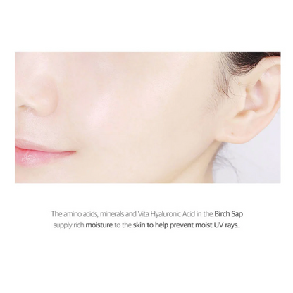  Round Lab Birch Juice Moisturizing Sun Cream SPF50+ PA++++ is een chemische zonnebrand die de huid beschermt tegen zowel UVA- en UVB stralen. 