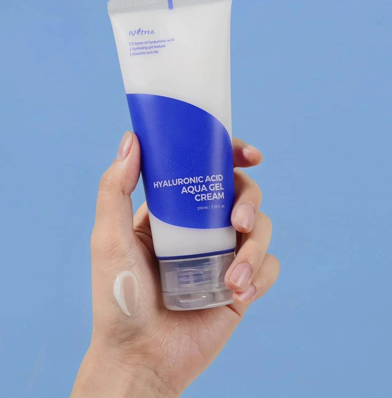 Isntree Hyaluronic Acid Aqua Gel Cream is een moisturiser op gel basis. Deze lichte moisturiser is intens vocht inbrengend met hetberoemde hyaluron complex