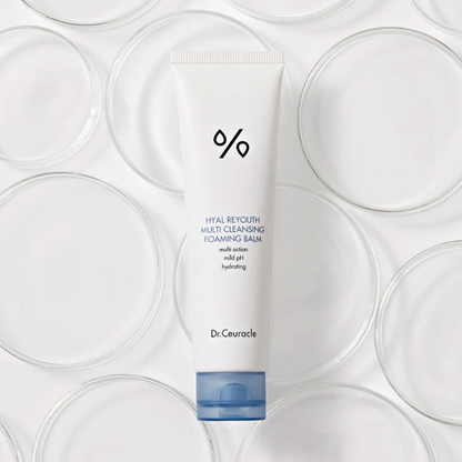 De Dr. Ceuracle Hyal Reyouth Multi Cleansing Foaming Balm is een dynamische 2-in-1-reiniger
