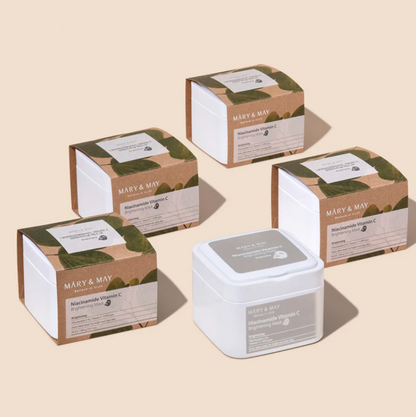 Mary & May Niacinamide Vitamin C Brightening Mask bevat, zoals de naam het al verklaart, Niacinamide en een gestabiliseerde variant van vitamine C