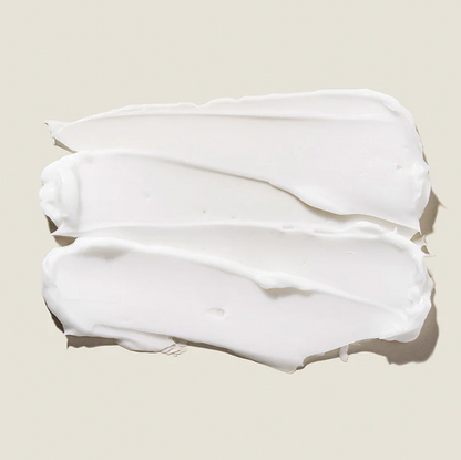 MARY & MAY Tranexamic Acid + Glutathion Eye Cream is een geweldige oogcrème die donkere kringen rond de ogen intensief verheldert en de vorming van oneffenheden voorkomt.